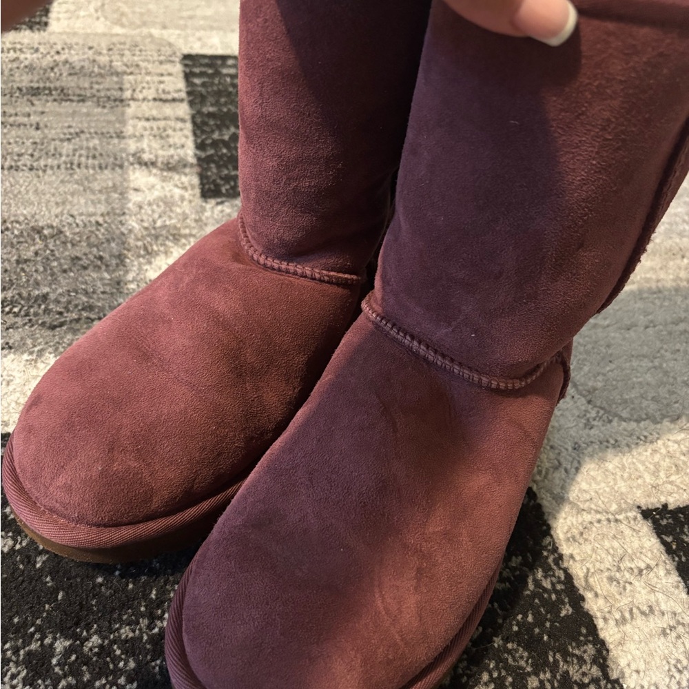 UGG Women's Winter Boots in Deep Burgundy SIZE 8!